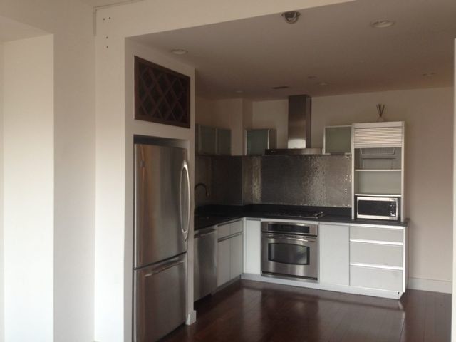 44-41 Purves St-Unit -7E in Queens, NY - Building Photo