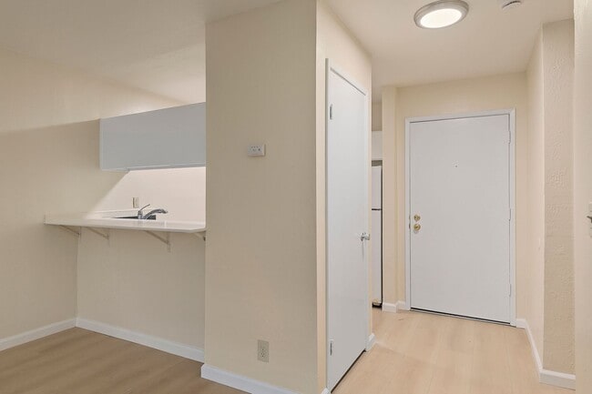 980 Kiely Blvd in Santa Clara, CA - Foto de edificio - Building Photo