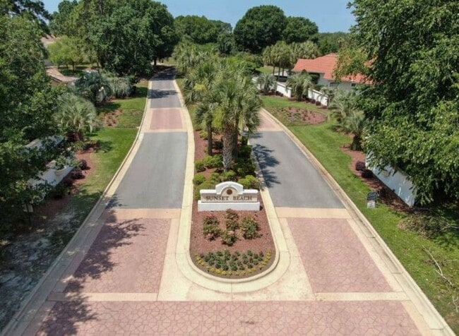 4321 Sunset Beach Blvd in Niceville, FL - Building Photo - Building Photo