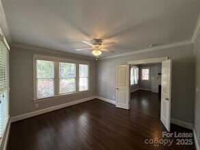 325 Walnut Ave in Charlotte, NC - Building Photo - Building Photo