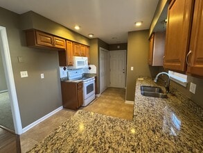 6060 Oxbridge Dr in Salisbury, MD - Building Photo - Building Photo