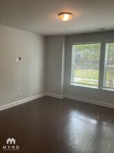 2101 Statesville Ave in Charlotte, NC - Foto de edificio - Building Photo