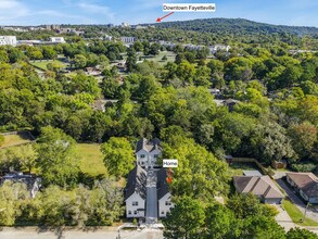 1324 Van Buren Ave in Fayetteville, AR - Building Photo - Building Photo