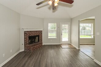 1203 Thames Dr in Southaven, MS - Building Photo - Building Photo