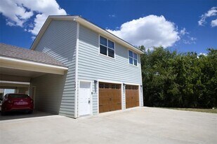 408 Fulton St in Denton, TX - Building Photo