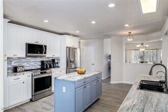 2250 Rio De Janeiro Ave in Punta Gorda, FL - Foto de edificio - Building Photo