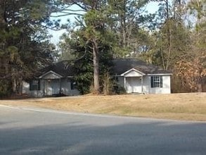 629 Elks Lake Rd in Hattiesburg, MS - Building Photo - Building Photo