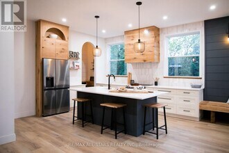 206135 Sykes St N in Meaford, ON - Building Photo - Building Photo