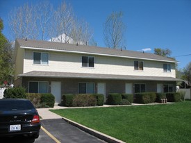 454-466 W 200 N Apartments