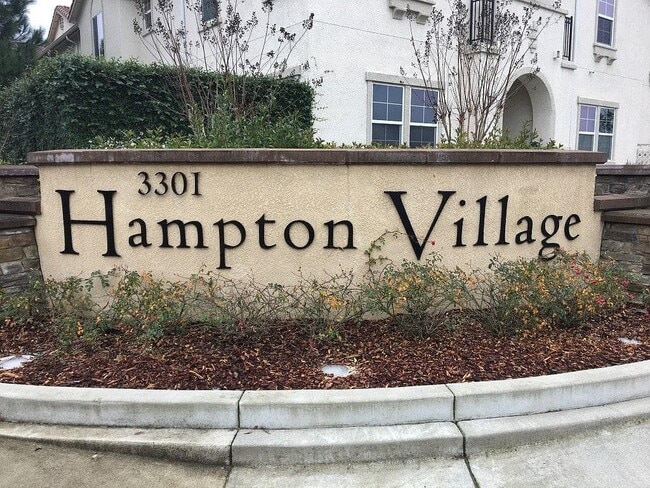 property at 3301 N Park Dr