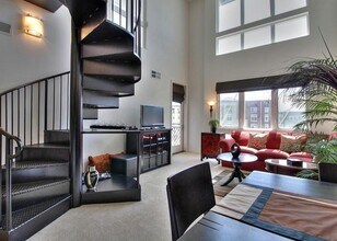 5425 DeMarcus Blvd, Unit 416 in Dublin, CA - Foto de edificio - Building Photo