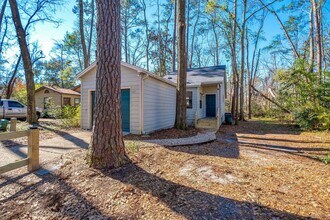 1691 Silverwood Dr in Tallahassee, FL - Building Photo - Building Photo