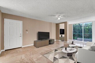 3237 Clint Moore Rd in Boca Raton, FL - Building Photo - Building Photo