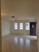 1218 SE 8th St in Cape Coral, FL - Building Photo - Building Photo