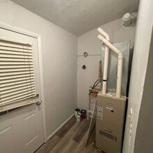 346 E 250th St in Euclid, OH - Building Photo - Building Photo