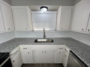 134 NE Fullerton St in Lawton, OK - Building Photo - Building Photo