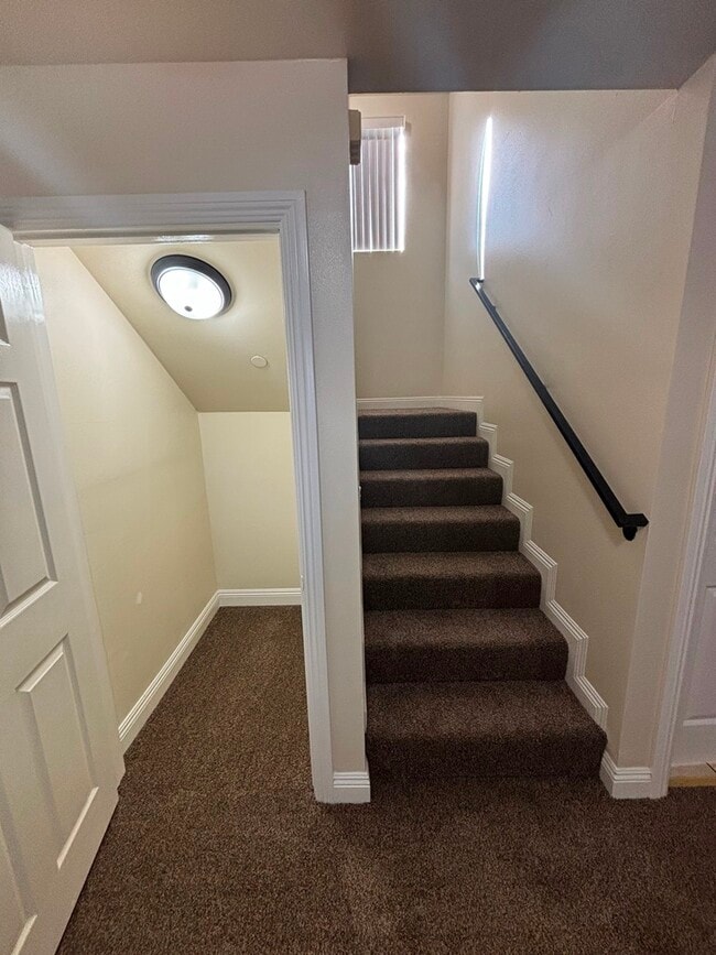 155 W 77th St in Los Angeles, CA - Foto de edificio - Building Photo