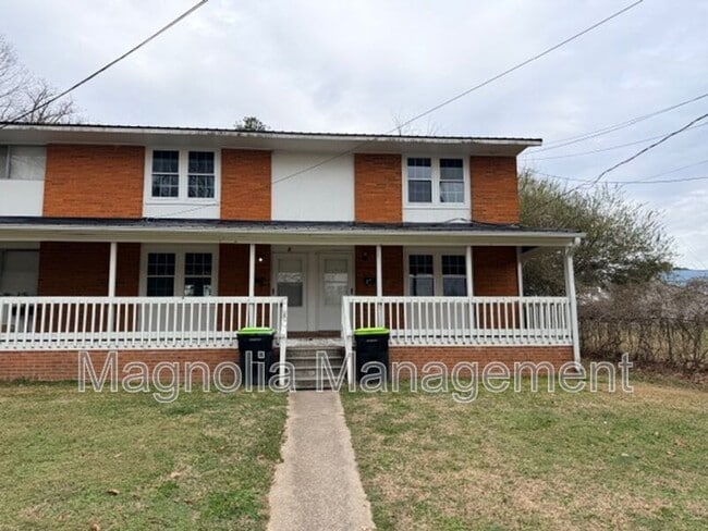 property at 226 Oak St