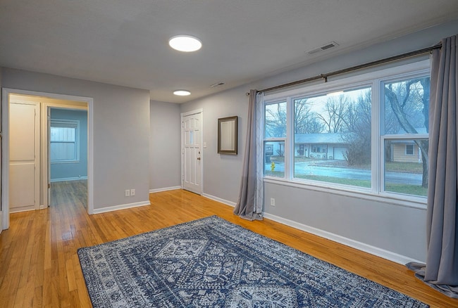 1004 E Cedar St in Olathe, KS - Building Photo - Building Photo