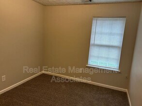 1768 Carrington Dr in Griffin, GA - Foto de edificio - Building Photo