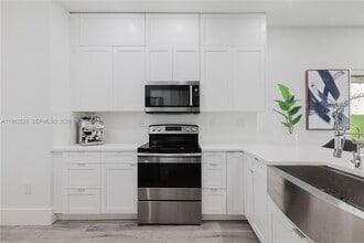 12735 SW 49th Ct in Miramar, FL - Building Photo - Building Photo