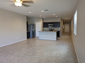 18636 N Toledo Ave in Maricopa, AZ - Building Photo - Building Photo