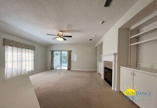 451 Forest Glen Pl in Mary Esther, FL - Building Photo - Building Photo