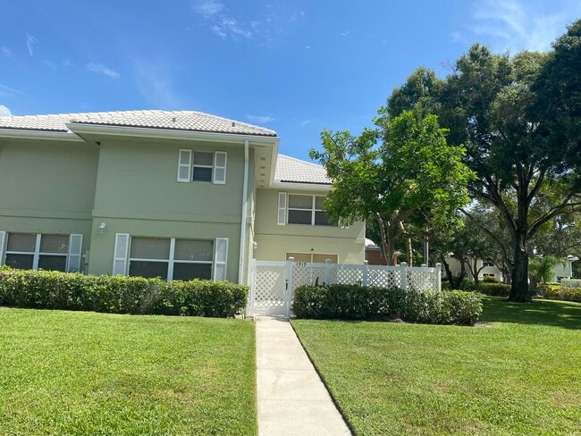 property at 1919 Stratford Way