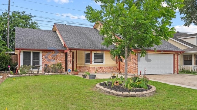 property at 9539 Bent Spur Ln