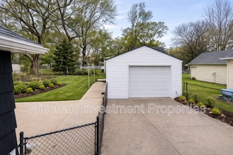 447 Hazel Ave in Lima, OH - Building Photo - Building Photo