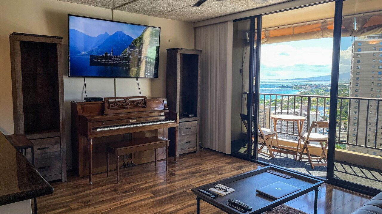 411 Hobron Ln in Honolulu, HI - Foto de edificio