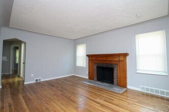 $1,350 - 3 Bed / 2 Bath House in Detroit in Detroit, MI - Building Photo - Building Photo