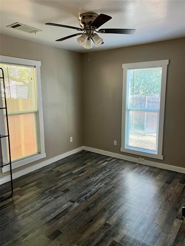 2148 Brookfield Ave in Dallas, TX - Building Photo - Building Photo