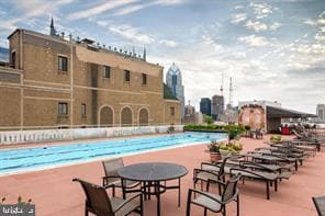 226 W Rittenhouse Square in Philadelphia, PA - Building Photo - Building Photo