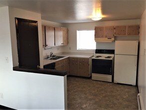 1080 S Eliot St-Unit -302 in Denver, CO - Building Photo - Building Photo