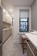 131 Kensington Ave in Jersey City, NJ - Foto de edificio - Building Photo