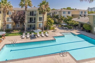 Waterford Place in San Jose, CA - Building Photo