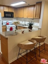 1952 Selby Ave in Los Angeles, CA - Foto de edificio - Building Photo