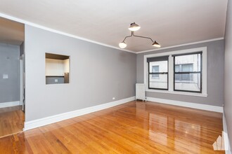 441 W Melrose St, Unit 3B in Chicago, IL - Building Photo - Building Photo