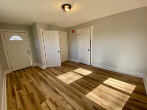 317 Grove St in Lynchburg, VA - Foto de edificio - Building Photo