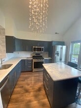 385 Independence Dr in Holland, PA - Building Photo - Building Photo
