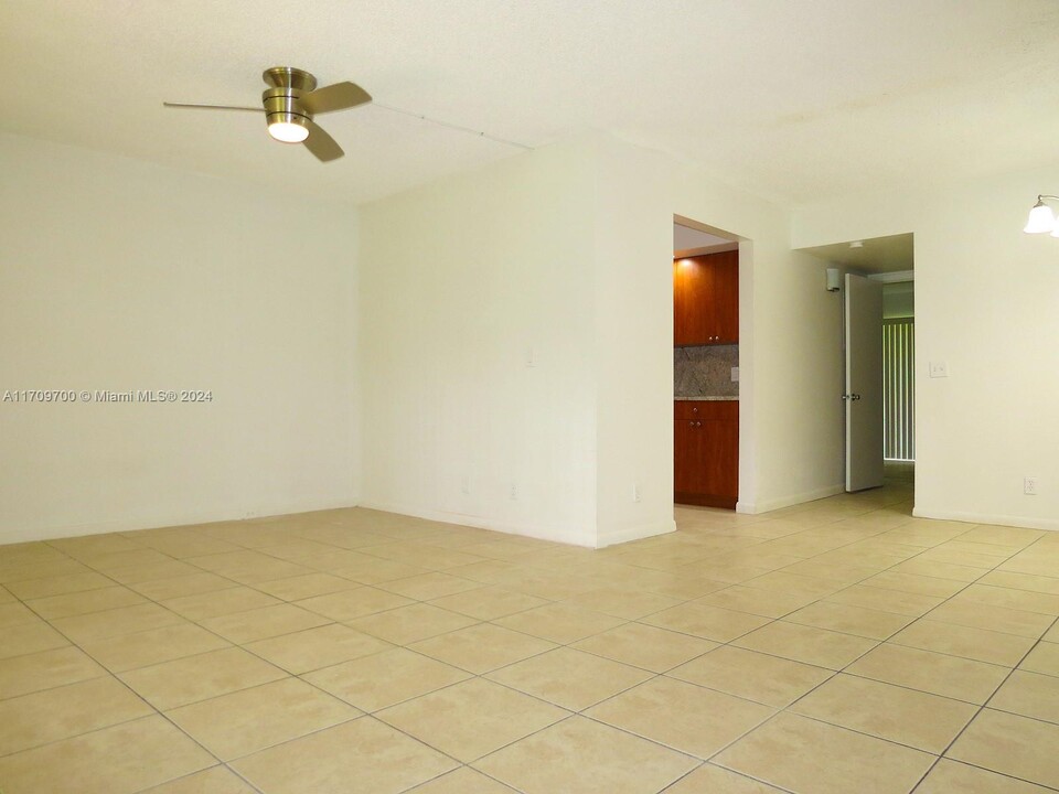 13300 SW 1st St in Pembroke Pines, FL - Building Photo