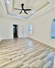 2304 E Tamarindo Ave in Hidalgo, TX - Foto de edificio - Building Photo