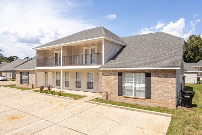 Tangi Lakes in Hammond, LA - Building Photo - Building Photo