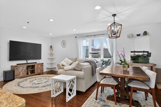 24 Arsenal St in Watertown, MA - Building Photo - Building Photo