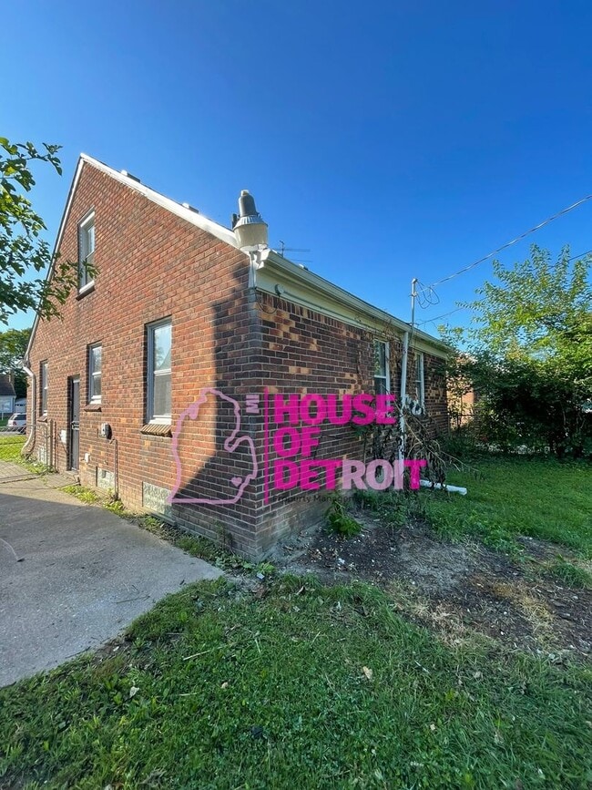 property at 11817 Beaconsfield St