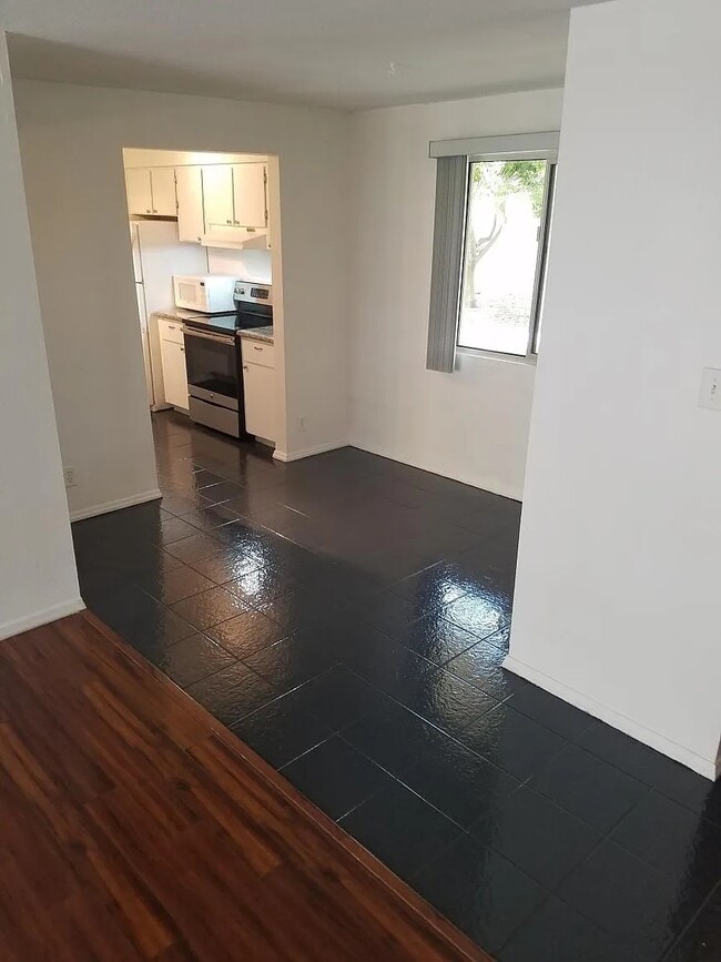 7625 E Camelback Rd, Unit #136A in Scottsdale, AZ - Foto de edificio - Building Photo