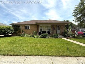 6810 Rosemary St in Dearborn Heights, MI - Building Photo