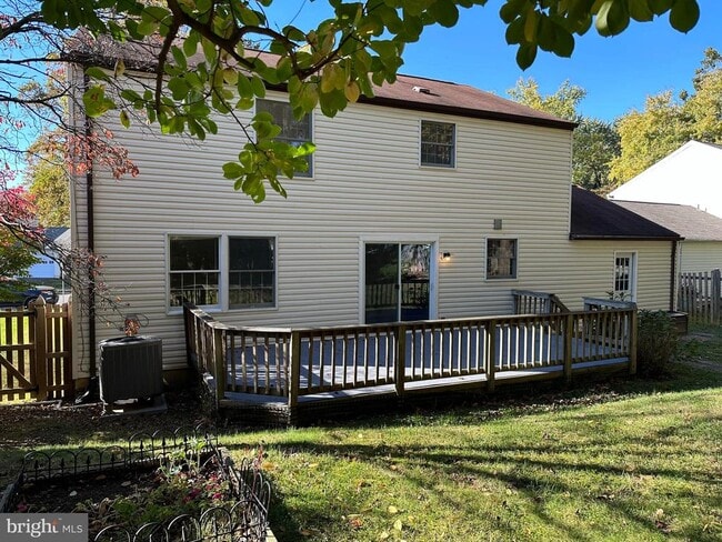 4313 Lamarre Dr in Fairfax, VA - Building Photo - Building Photo