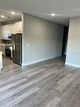 335 Sweetwater Dr in Rotonda West, FL - Building Photo - Building Photo